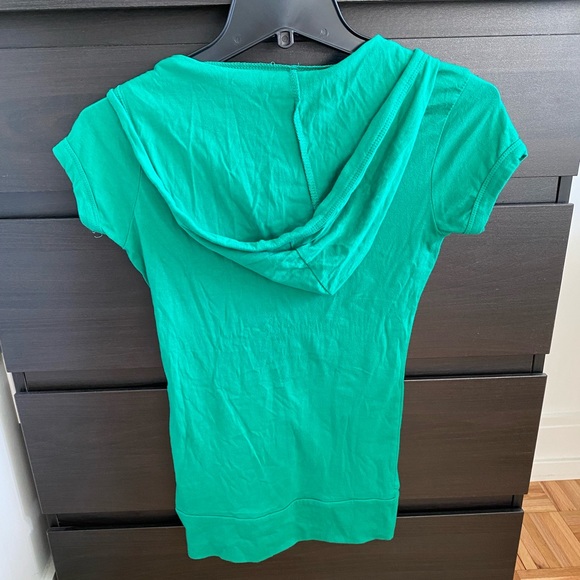 Women’s top - Picture 2 of 3